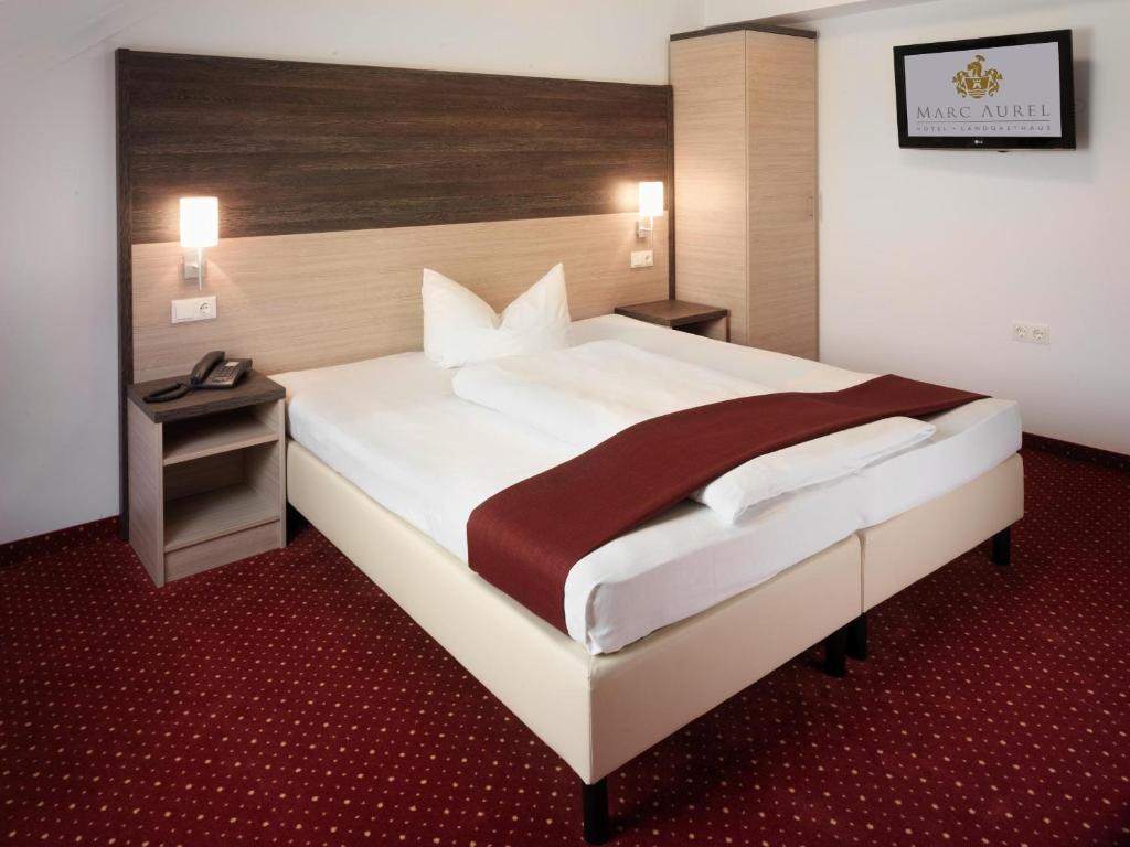 Hotel Marc Aurel Petronell Kamer foto